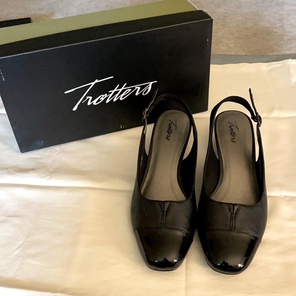 Trotters 91/2M black shoe